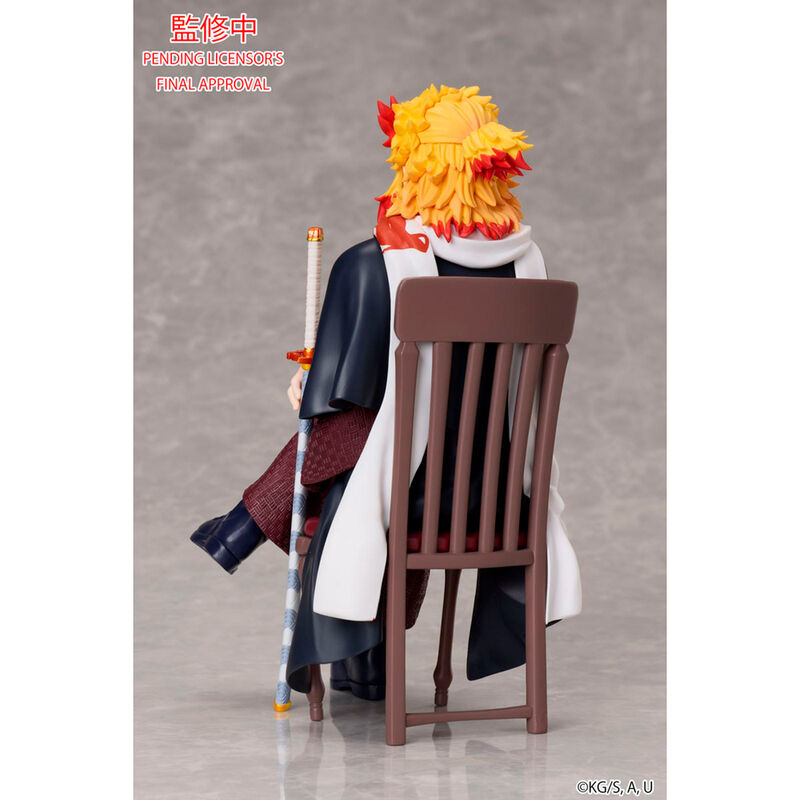 Figurka Kyojuro Rengoku Pogromca Demonów Kimetsu no Yaiba 16 5 cm