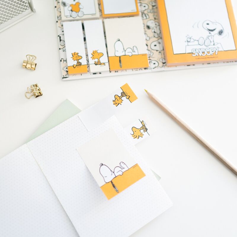 Lazy Days Snoopy Sticky Notes Notebook