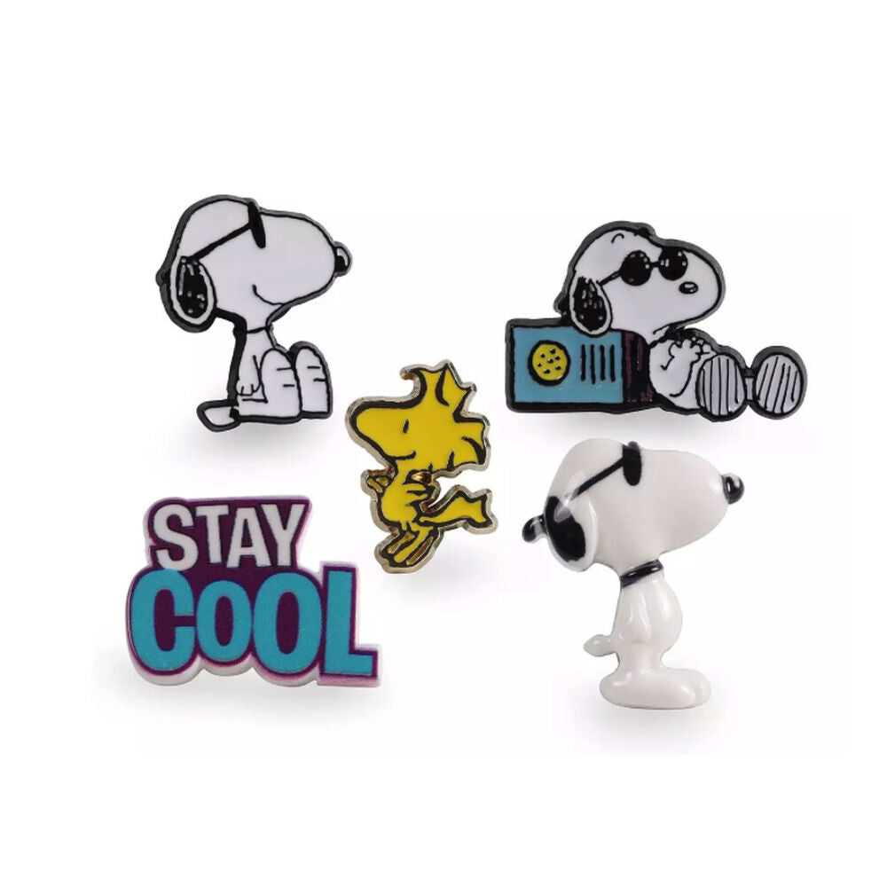 Set of 5 Snoopy Peanuts pins