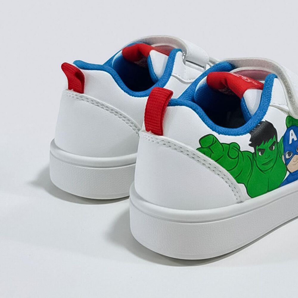 Spidey e le sue scarpe da ginnastica Marvel Super Team