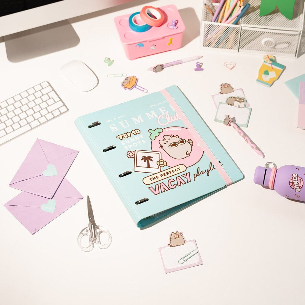 Pusheen 4-ring binder