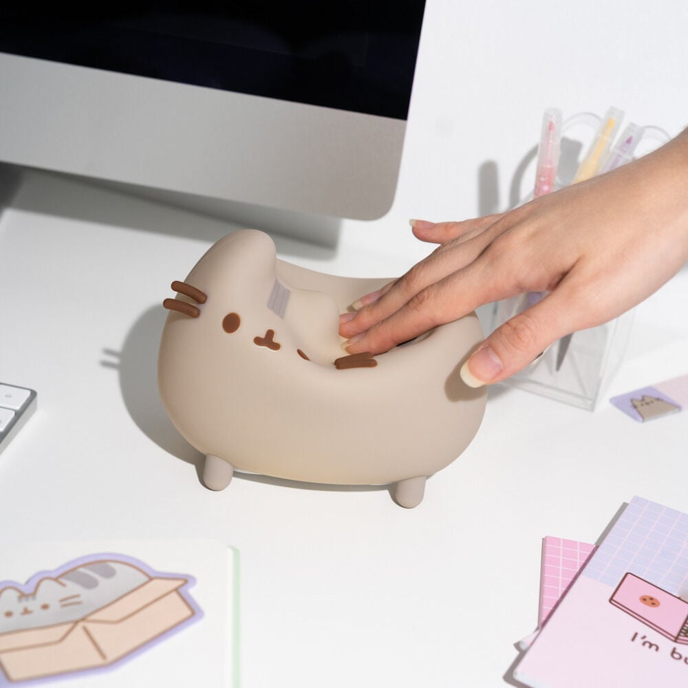 Pusheen Squishy Lamp