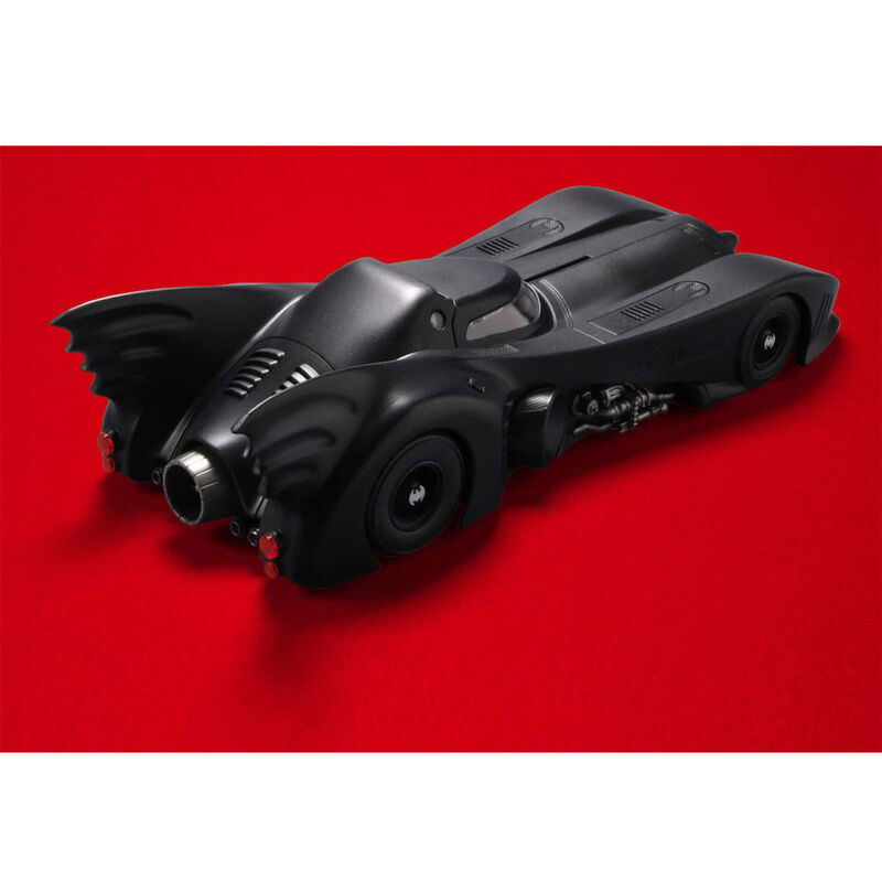 Kit de modelo de carro Batmóvel Batman DC Comics 1/35