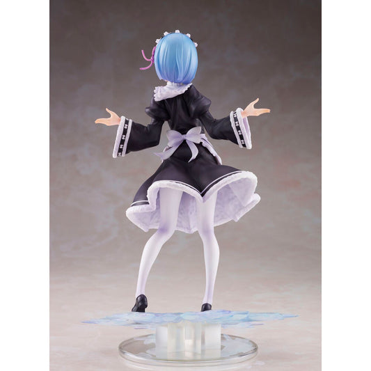 Action figure di Rem Winter Maid da Re:Zero intitolata "Starting Life in Another World" alta 27 cm