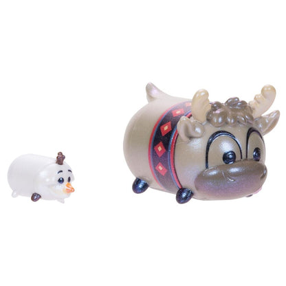 Enveloppe surprise contenant une figurine Disney Tsum Tsum à finition spéciale (modèles assortis).
