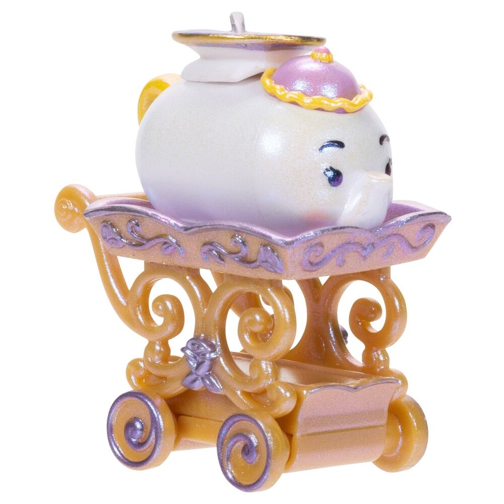 Enveloppe surprise contenant une figurine Disney Tsum Tsum à finition spéciale (modèles assortis).