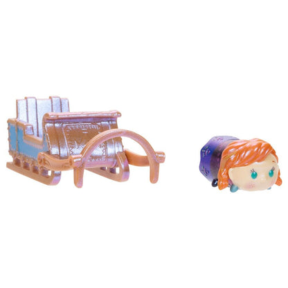 Enveloppe surprise contenant une figurine Disney Tsum Tsum à finition spéciale (modèles assortis).