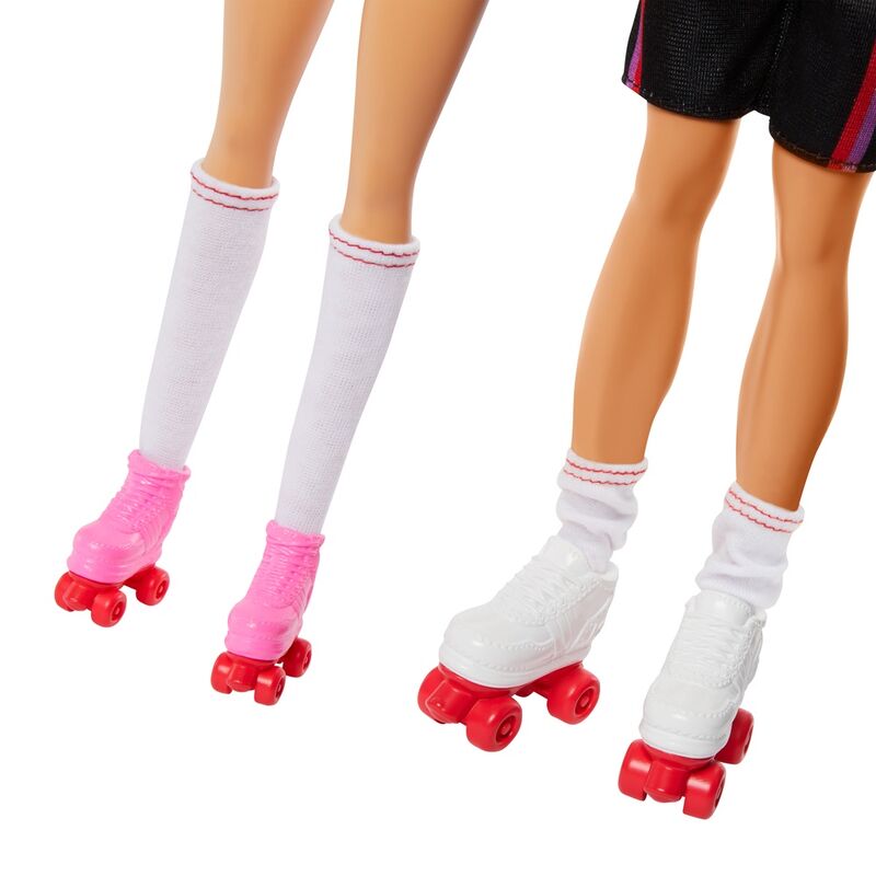 Blister pack of 2 Barbie and Ken dolls, Barbie skaters