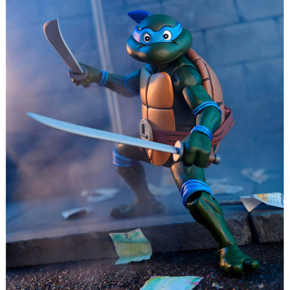 Action figure definitiva delle Tartarughe Ninja di Leonardo Comics alta 18 cm