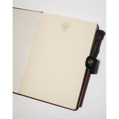 Carnet A5 premium + stylo baguette Harry Potter de Poudlard