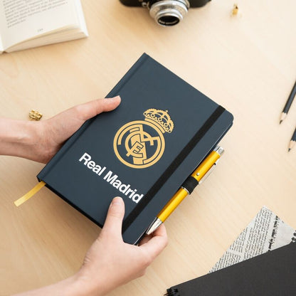 Premium Notizbuch im A5 Format + Real Madrid Projektorstift