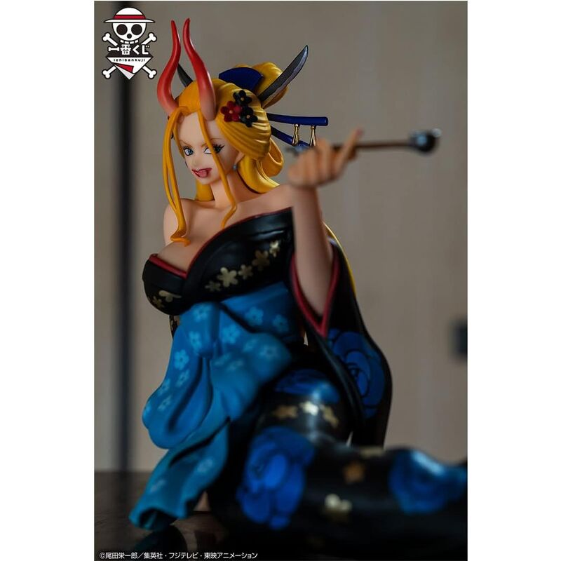 Ichibansho Black Maria Glitter One Piece Figure 15cm