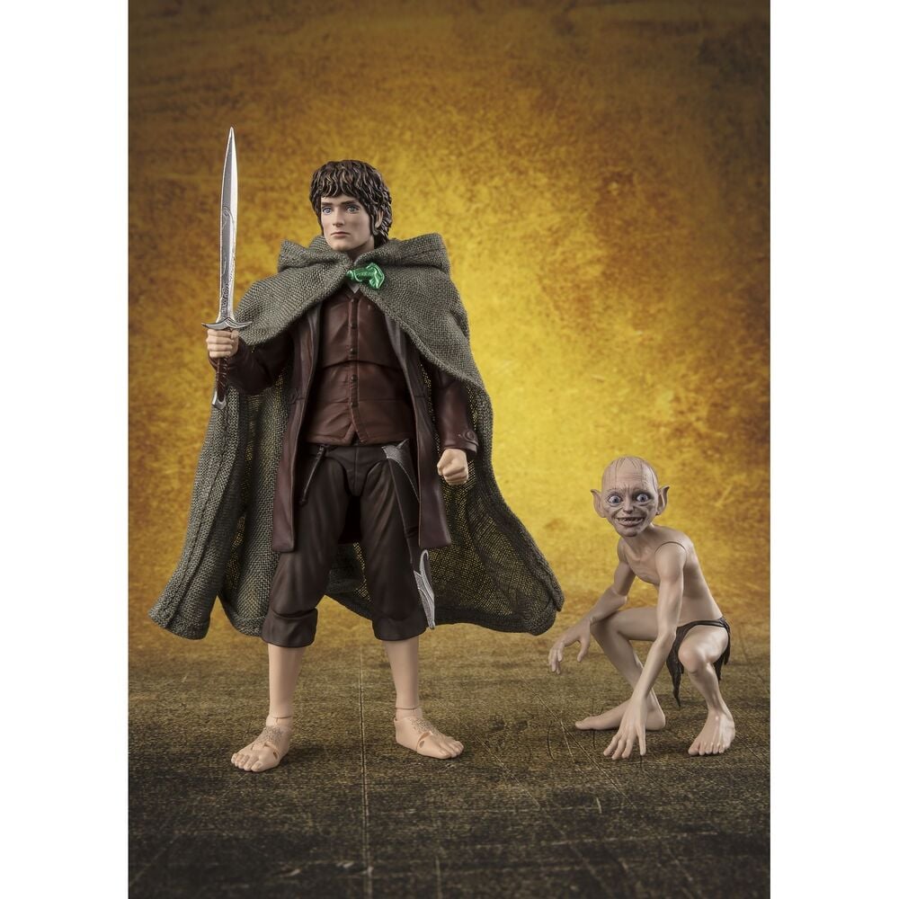 Figurines S H Figuarts de Frodon Sacquet et Gollum tirées du film La Communauté de l'Anneau Le Seigneur des Anneaux