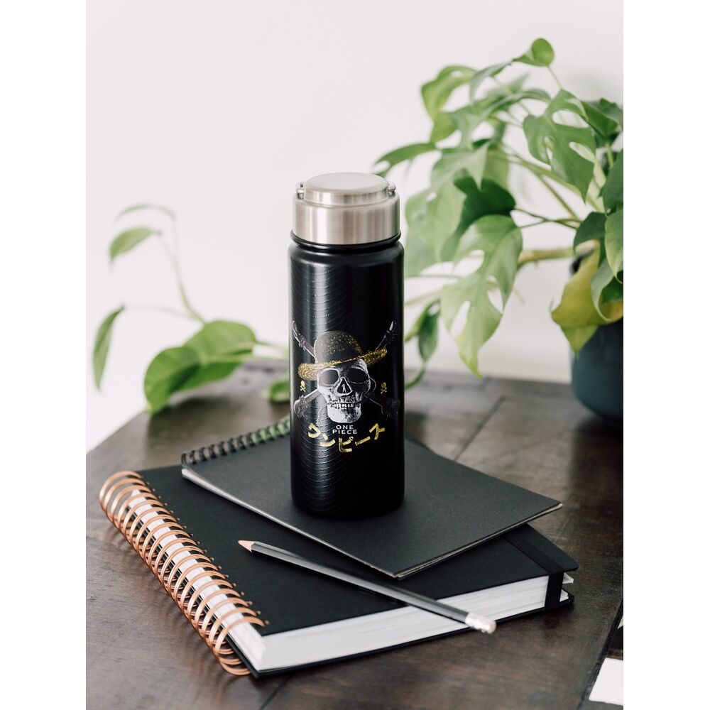 Eine 500 ml Edelstahlflasche