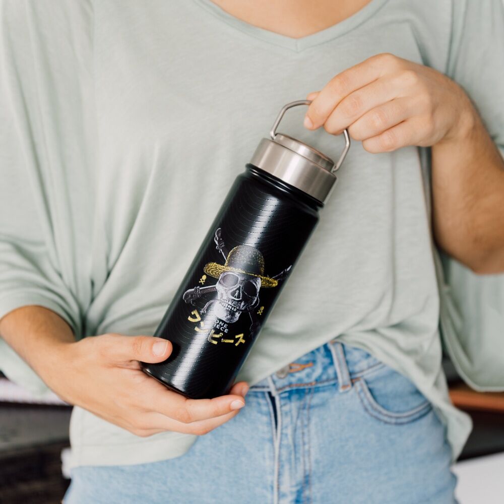 Eine 500 ml Edelstahlflasche