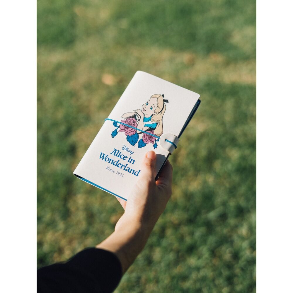 Diario de viaje de Alicia en el País de las Maravillas de Disney