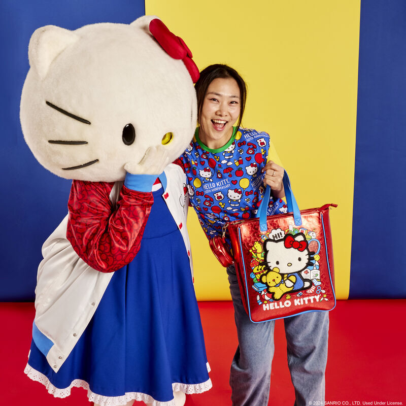 Sac et pochette Loungefly Hello Kitty 50e anniversaire