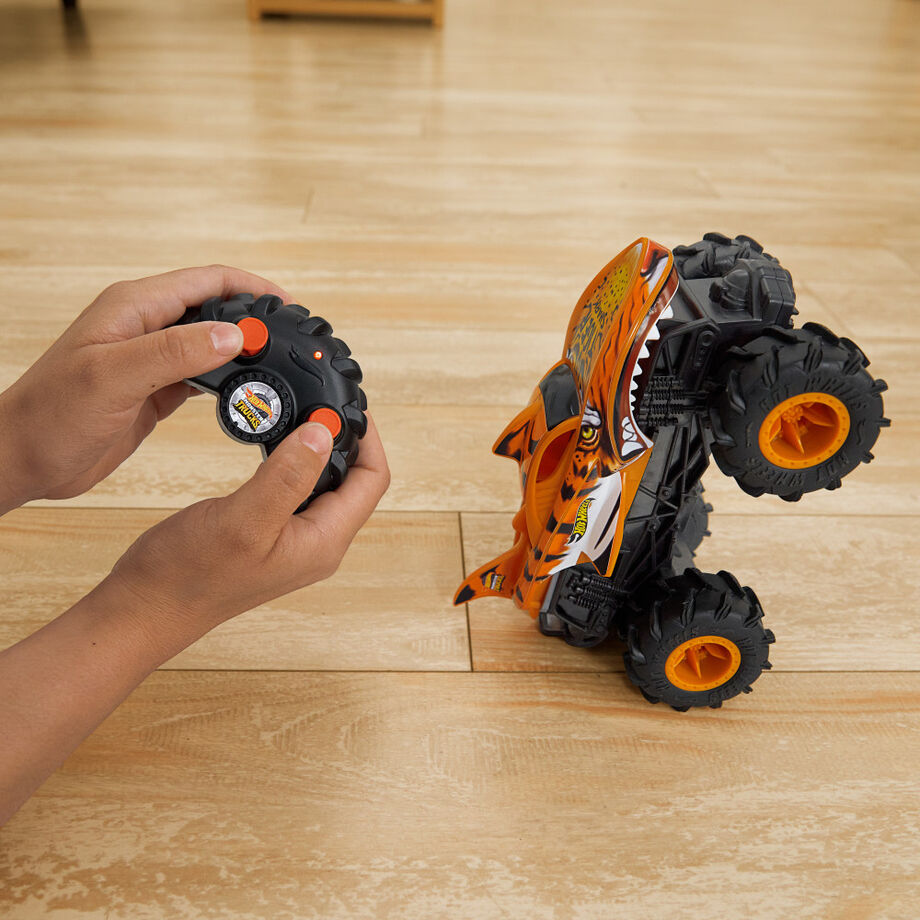 Auto radiocomandata Tiger Shark Monster Trucks Hot Wheels