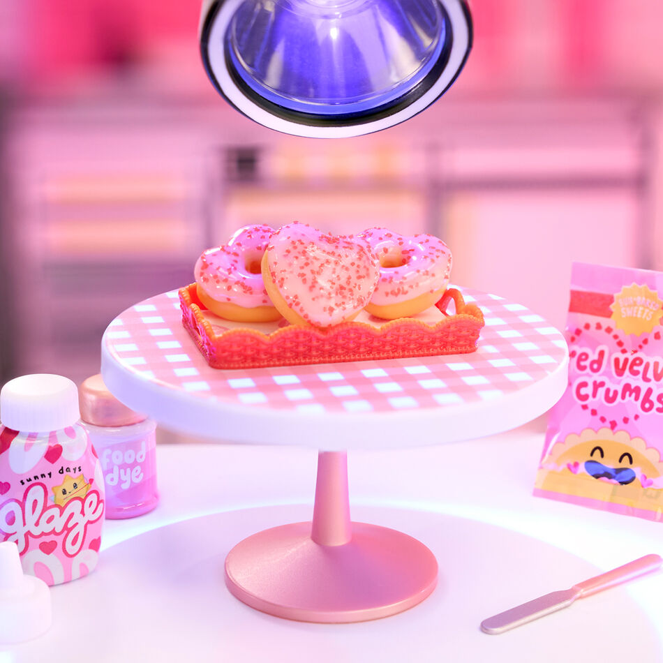 Miniverse Make it Mini Love Surprise Capsule Assorted