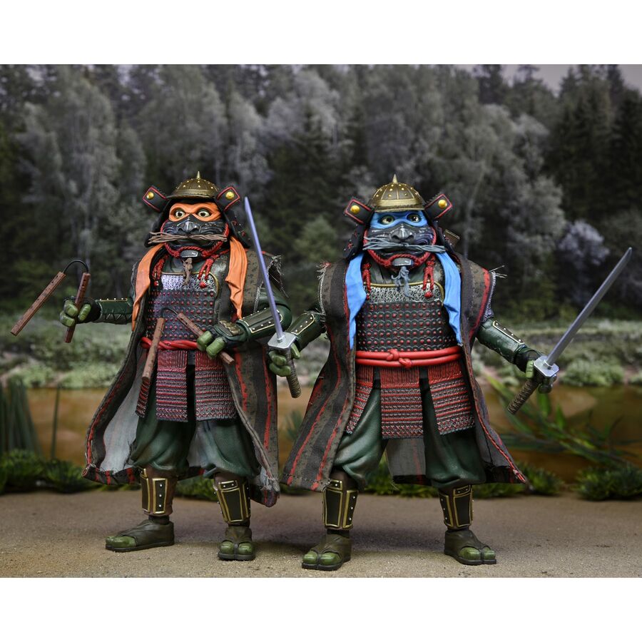 Blister pack of 2 Leonardo & Michelangelo Teenage Mutant Ninja Turtles figures, 3 x 18cm