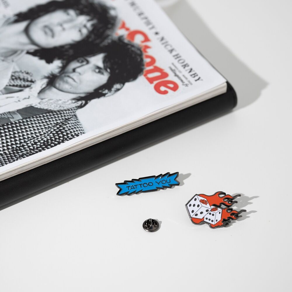 Zestaw 4 przypinek Rolling Stones w blistrze