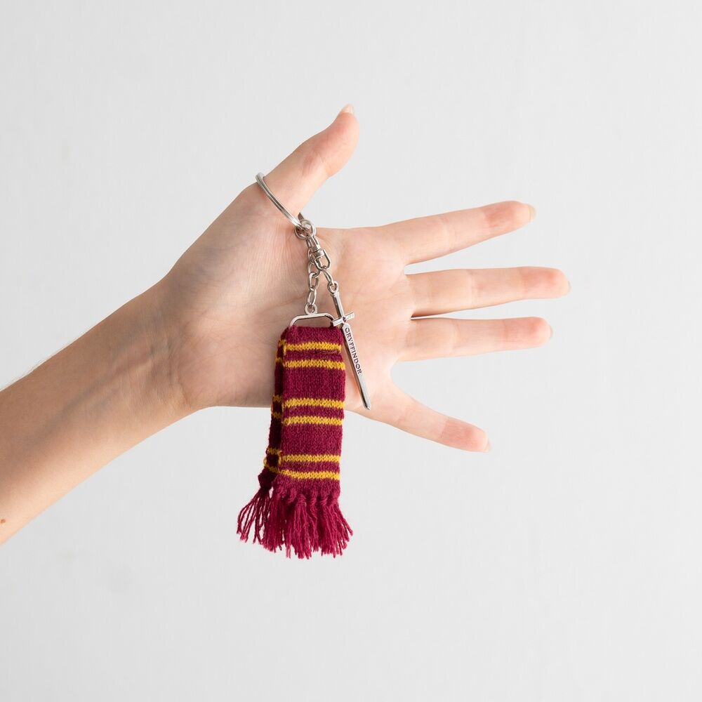 Harry Potter Gryffindor Scarf Keychain