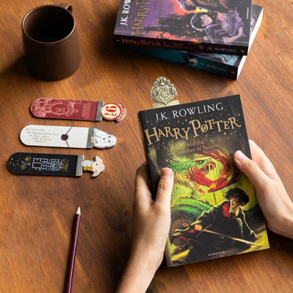 Blister of 4 Harry Potter bookmarks