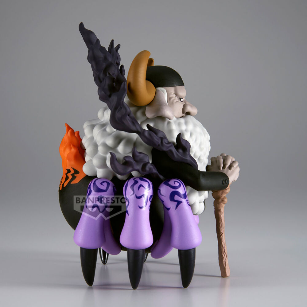 Figure St. Jaygarcia Saturn Mega World Collectable One Piece 13cm