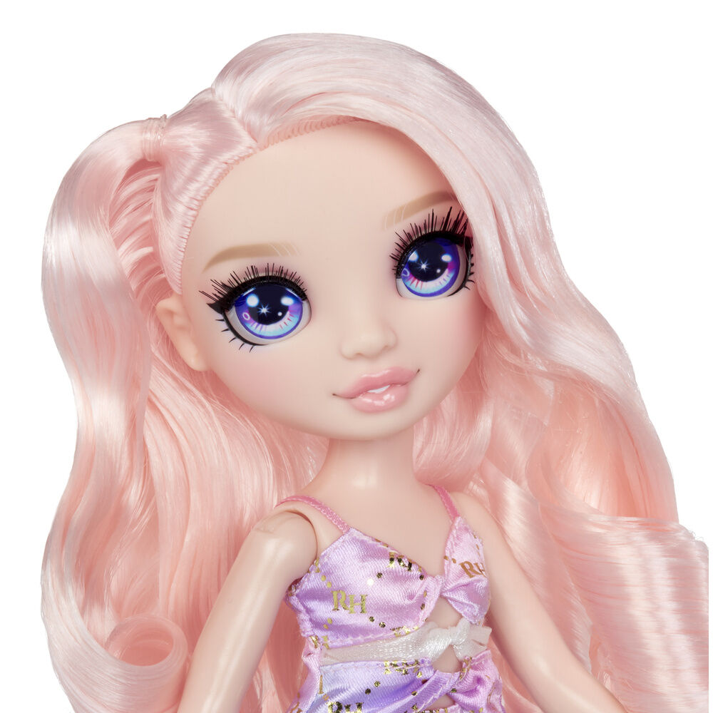 Bella minha boneca Rainbow High com estilo fashion
