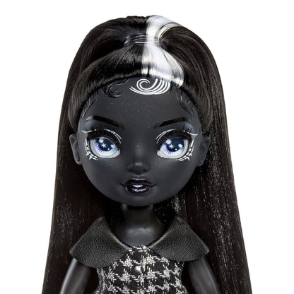 Boneca Shanelle Shadow High