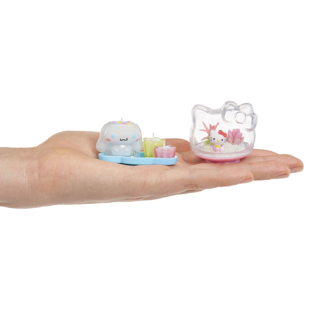 Miniverse Make It Mini Hello Kitty Series 2 Surprise Capsule Assortment