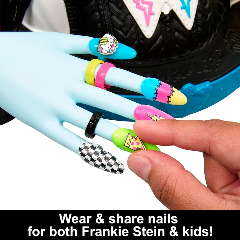 Bust Styling Frankie Stein Monster High