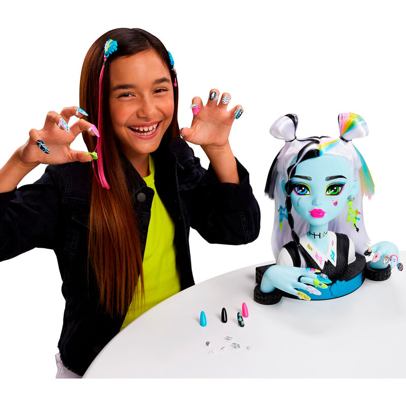 Bust Styling Frankie Stein Monster High