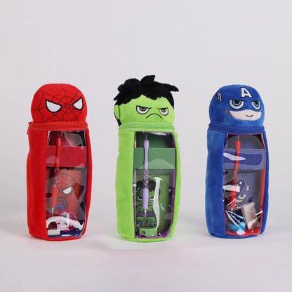 Surtido de estuches de peluche de Avengers Marvel para lápices