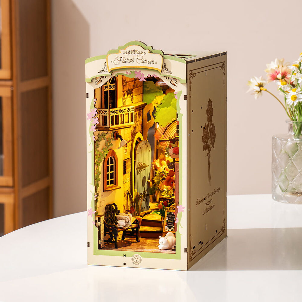 Floral Corner Model Kit 164pcs