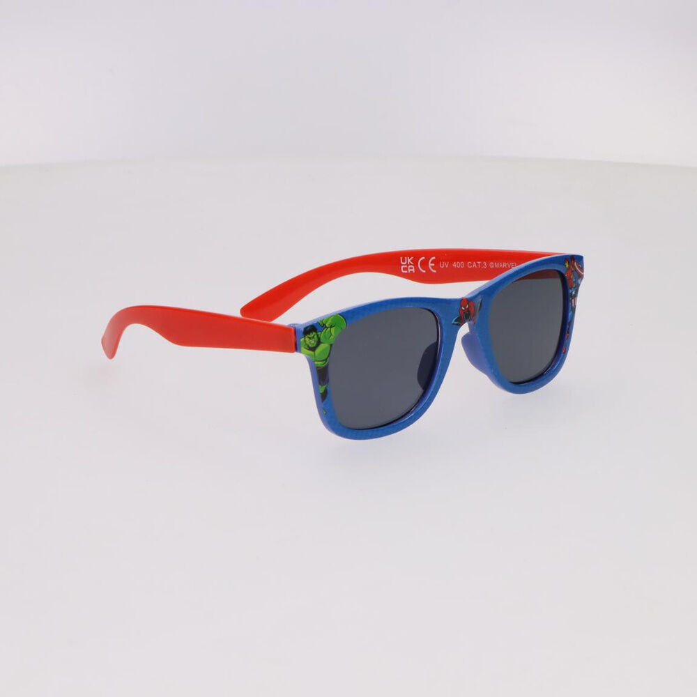 Avengers Marvel hat and sunglasses set