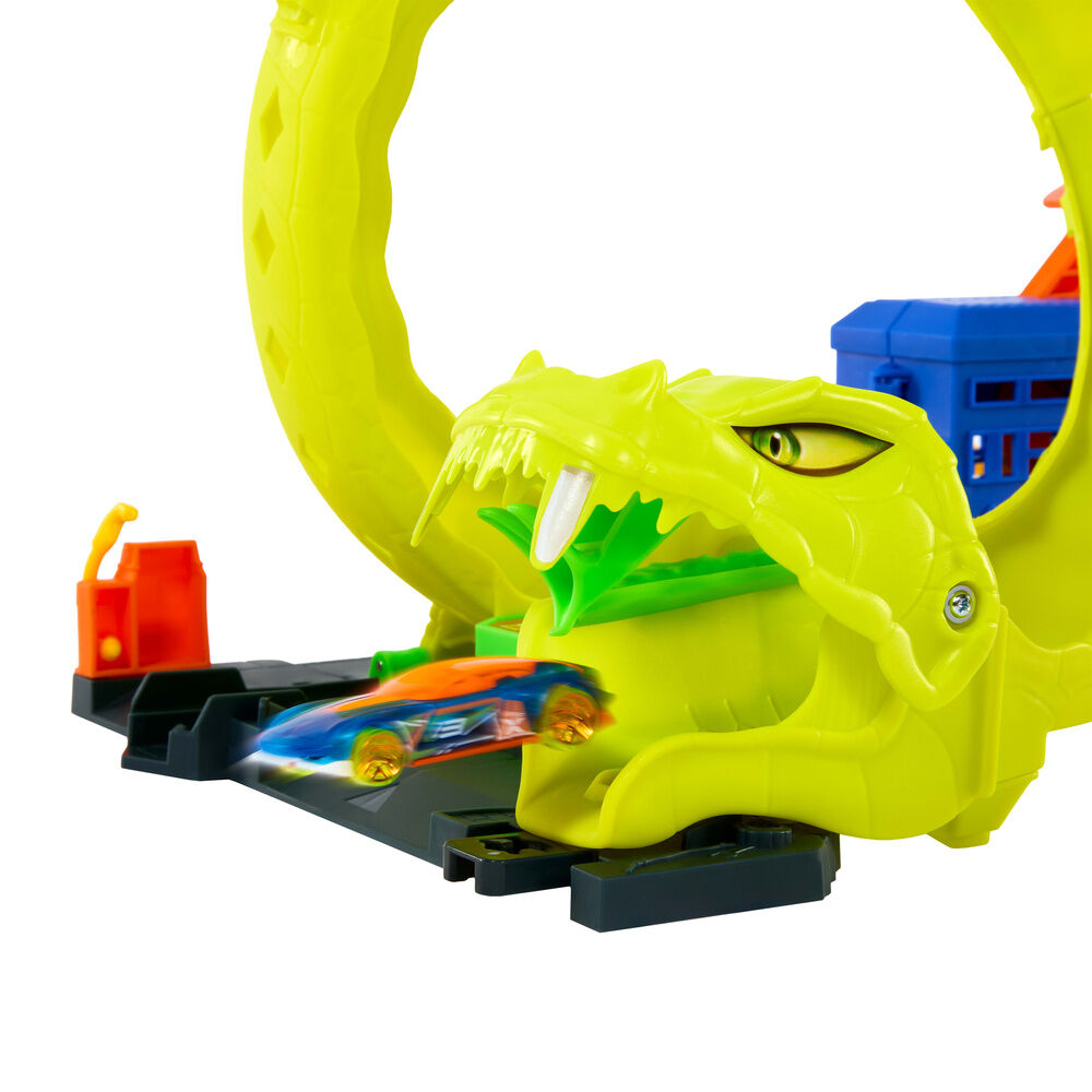 Hot Wheels City Track Snake Spiral Attack