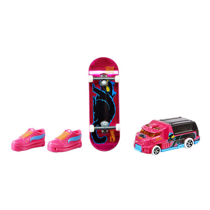 Skate + Conjunto de Carrinhos Hot Wheels