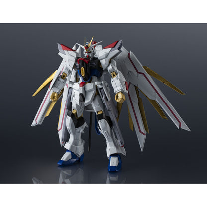 figure mighty strike freedom gundam universe 15cm