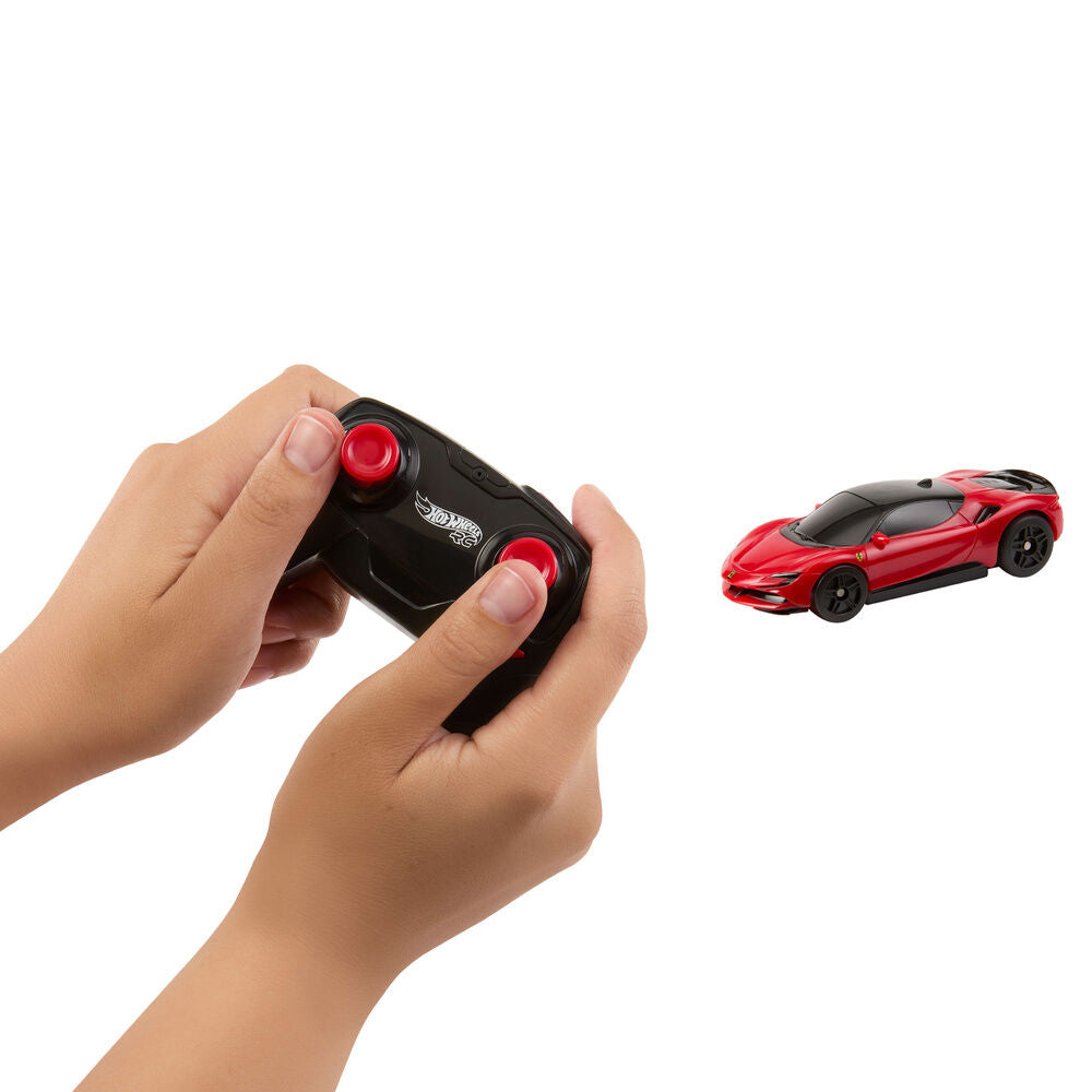 Samochód zdalnie sterowany Ferrari SF90 Hot Wheels
