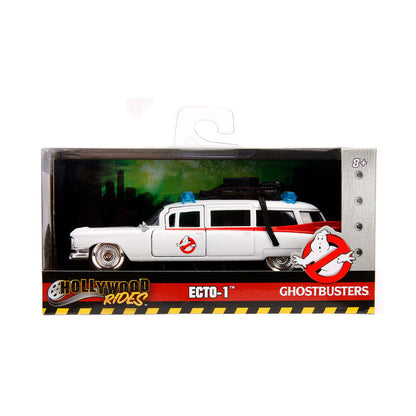 Replica dell'auto Ecto 1 dei Ghostbusters