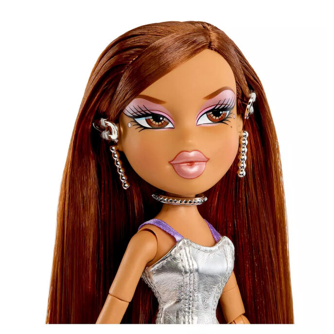 Yasmin Charmz Stylin Lalka Bratz