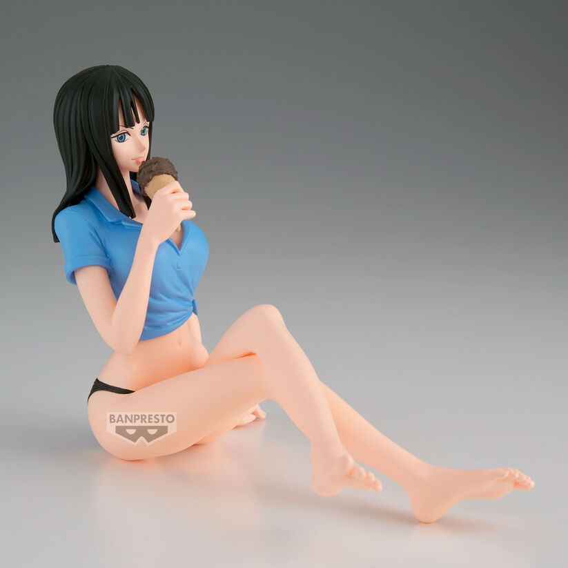 Statuetta di Nico Robin in versione estiva glitterata e glamour alta 11 cm