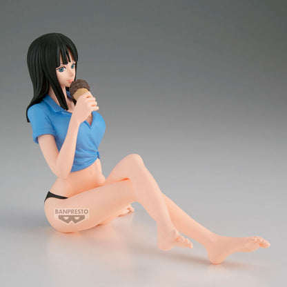 Statuetta di Nico Robin in versione estiva glitterata e glamour alta 11 cm