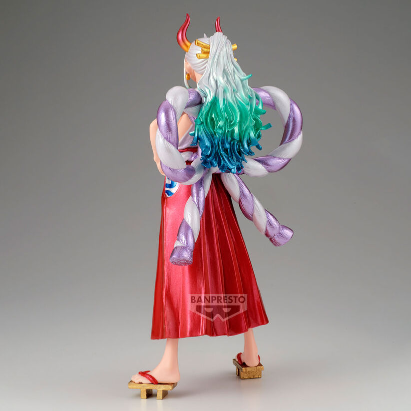 Figura Yamato Versión Especial Rey del Artista One Piece 23cm