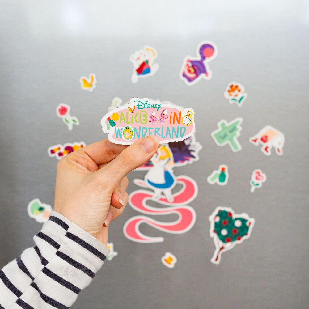 Disney Alice in Wonderland Die Cut Magnet Set