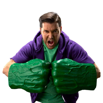 Premium Fäuste aus der Marvel Legends Serie „Der unglaubliche Hulk“