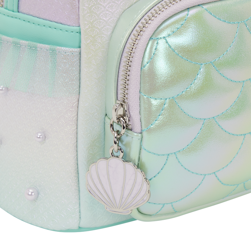 Sac à dos nacré irisé La Petite Sirène Disney Loungefly 26 cm