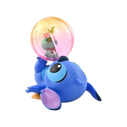 Figura sorpresa de Stitch de Cosbi en la colección navideña de Stitch de Disney