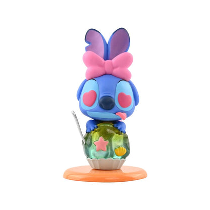 Figura sorpresa de Stitch de Cosbi en la colección navideña de Stitch de Disney